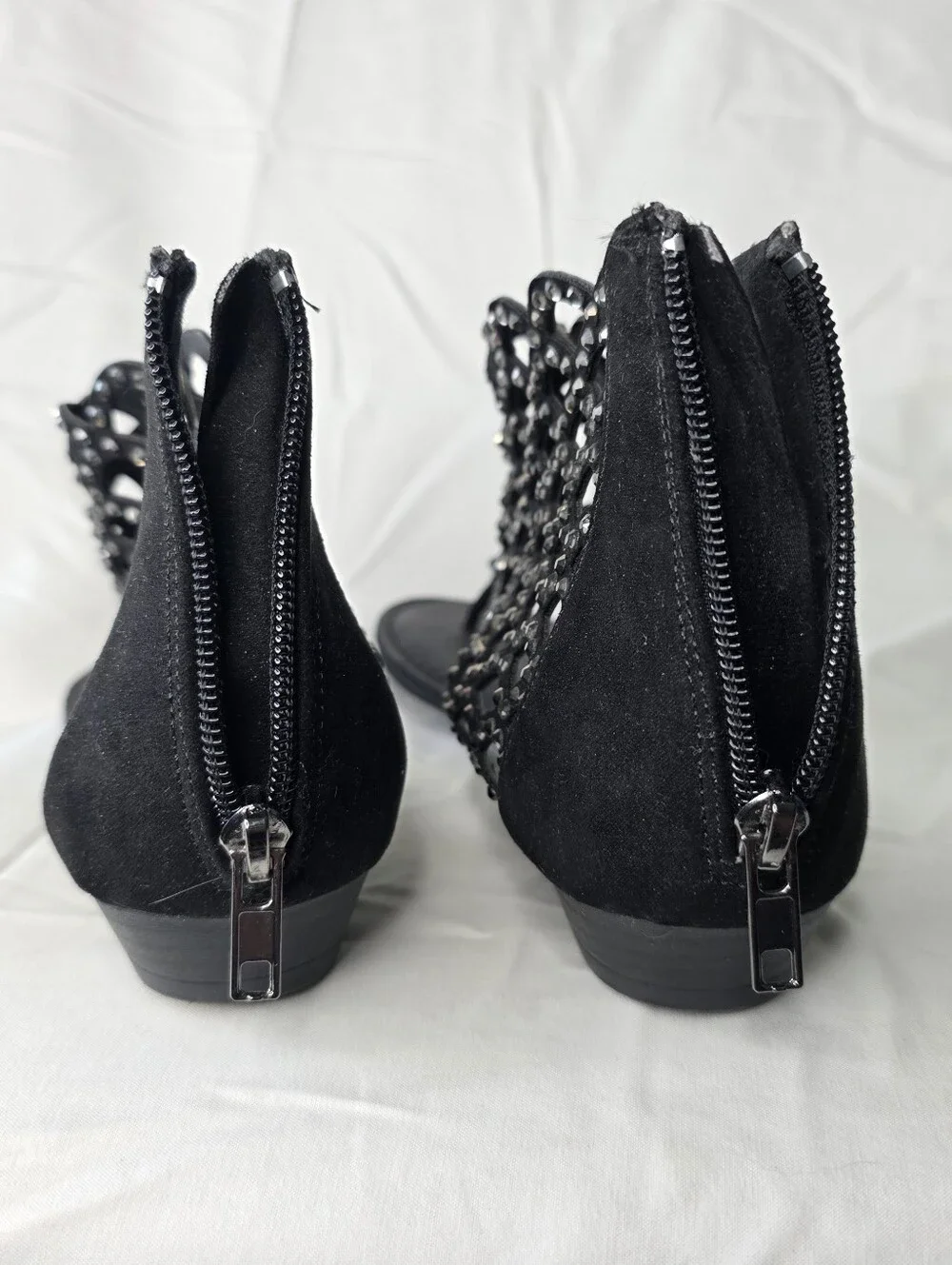 53) Sparkling Embellished Sandals Sz. 7